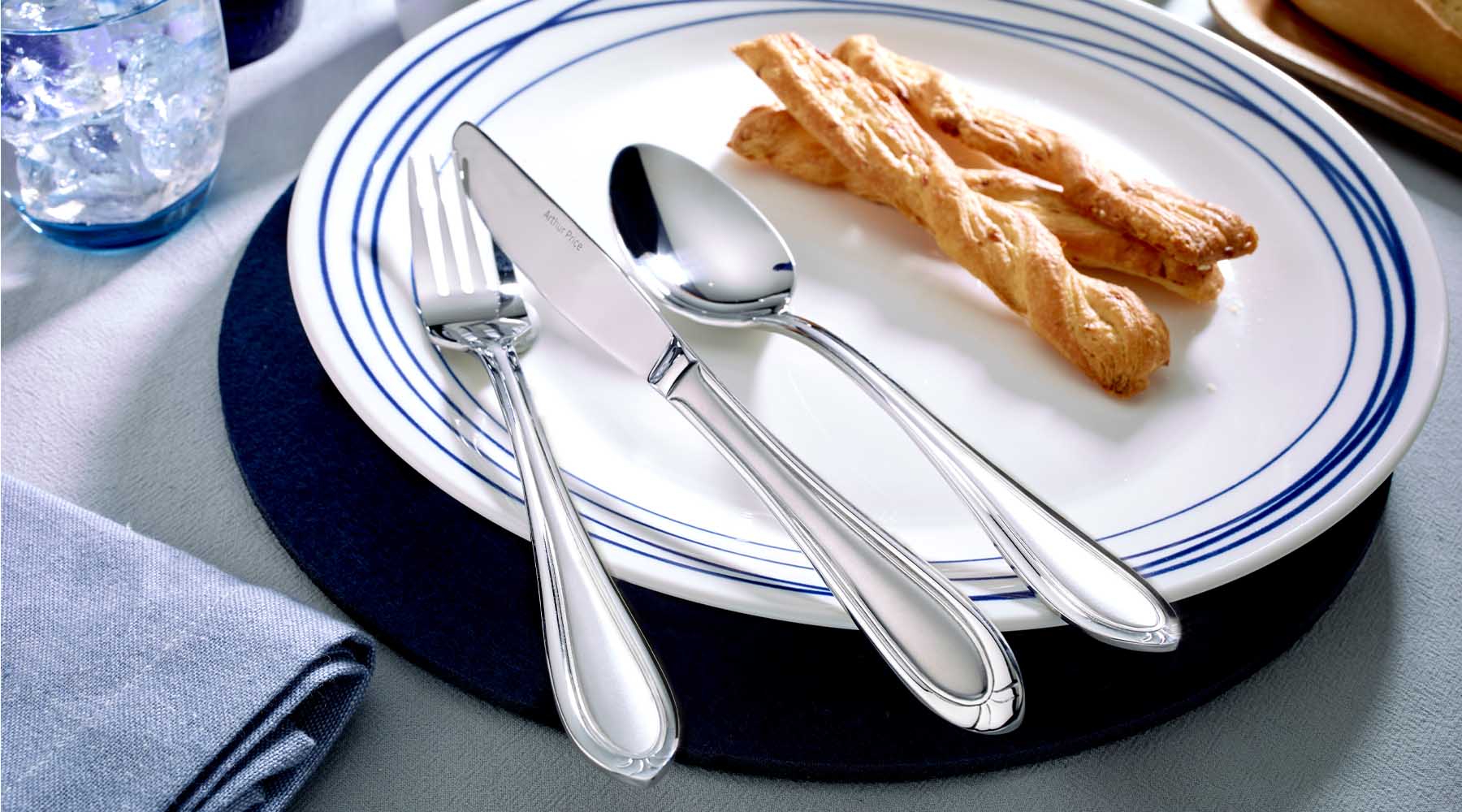 CreativeTops V&A - Alice in Wonderland Dessert/Pastry Forks with Decorative  Porcelain Handles -  shop