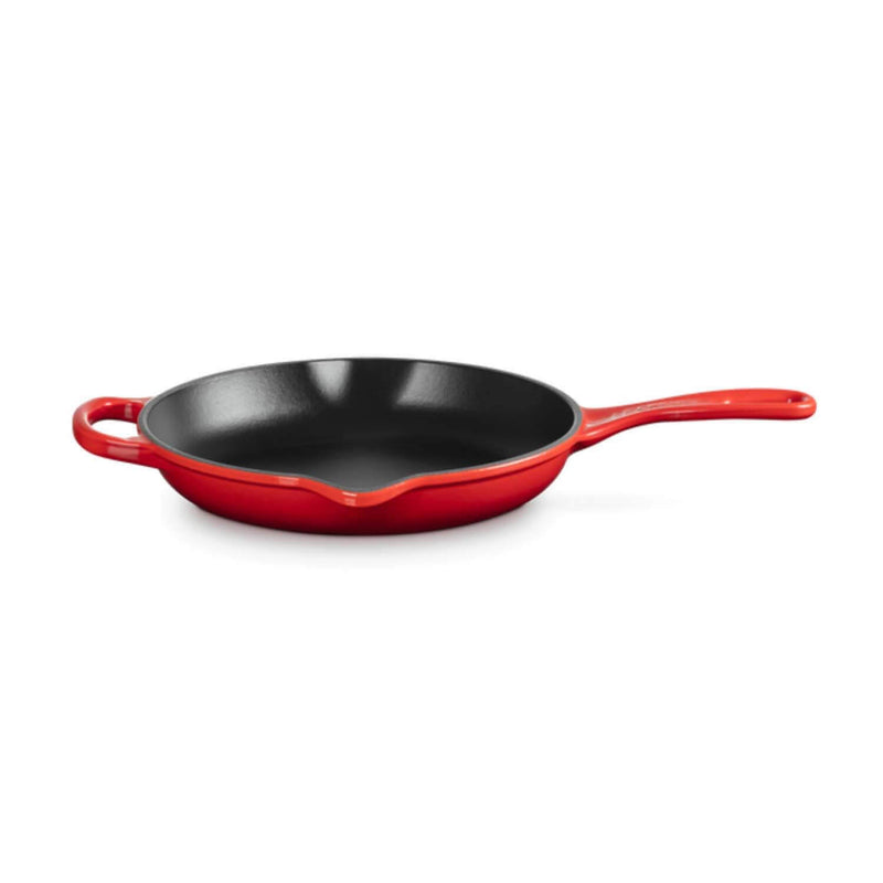 Le Creuset Signature Cast Iron 23cm Round Skillet - Cerise