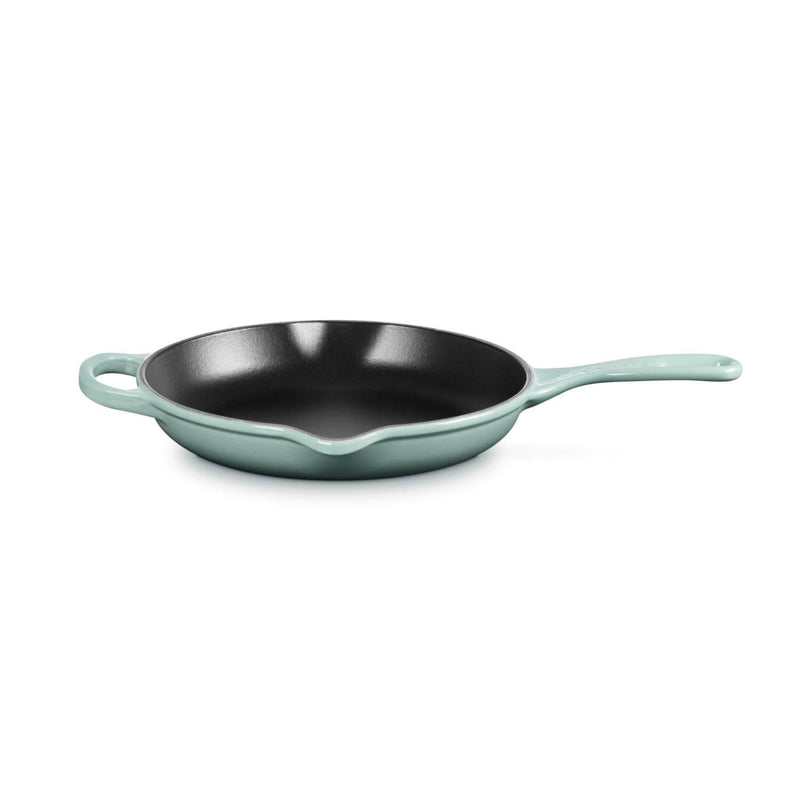 Le Creuset Signature Cast Iron 23cm Round Skillet - Sea Salt