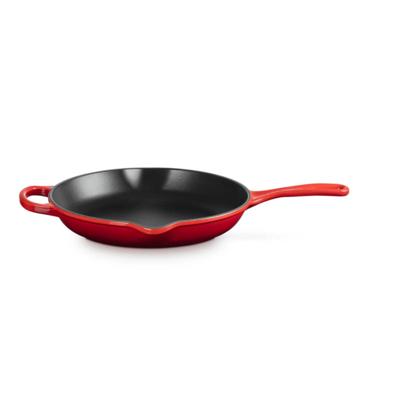 Le Creuset Signature Cast Iron 26cm Round Skillet - Cerise