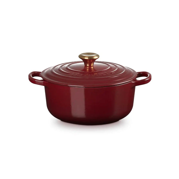 Le Creuset Signature Cast Iron 20cm Round Casserole - Garnet