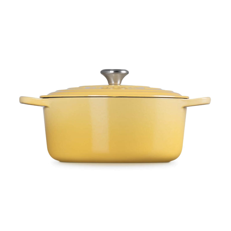 Le Creuset Signature Cast Iron 28cm Round Casserole - Camomille