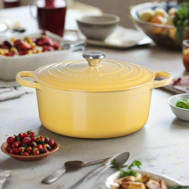 Le Creuset Signature Cast Iron 28cm Round Casserole - Camomille