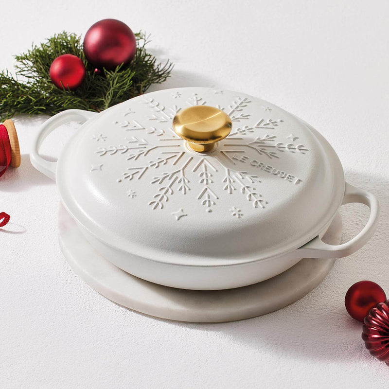 Le Creuset Signature 26cm Cast Iron Christmas Shallow Casserole - Snowflakes