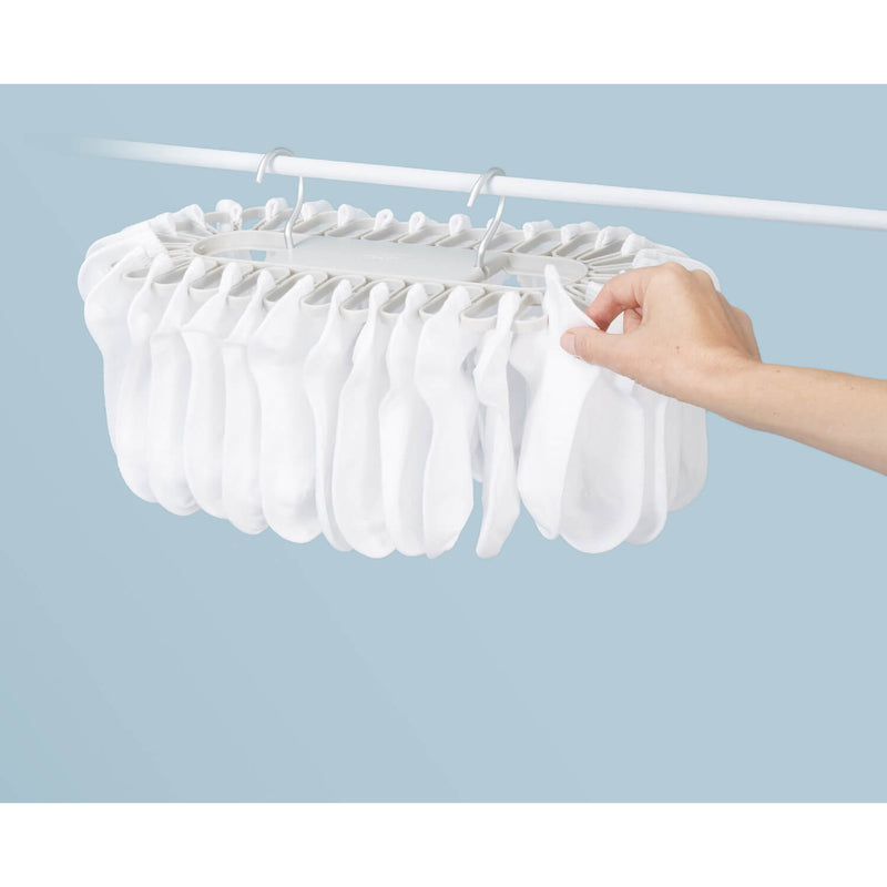 Joseph Joseph Petal™ 32 Piece QuickGrip Small Items Hanger - Ecru