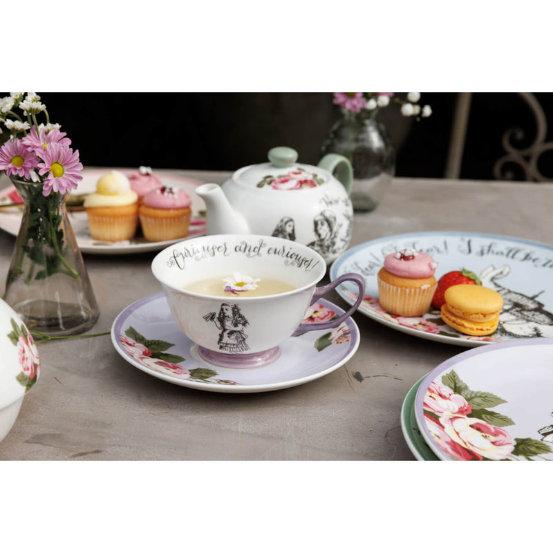 Mikasa V&A Alice In Wonderland Bone China Tea Cup & Saucer Set