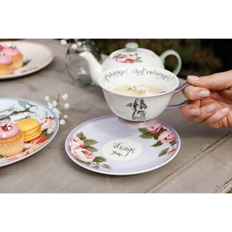 Mikasa V&A Alice In Wonderland Bone China Tea Cup & Saucer Set