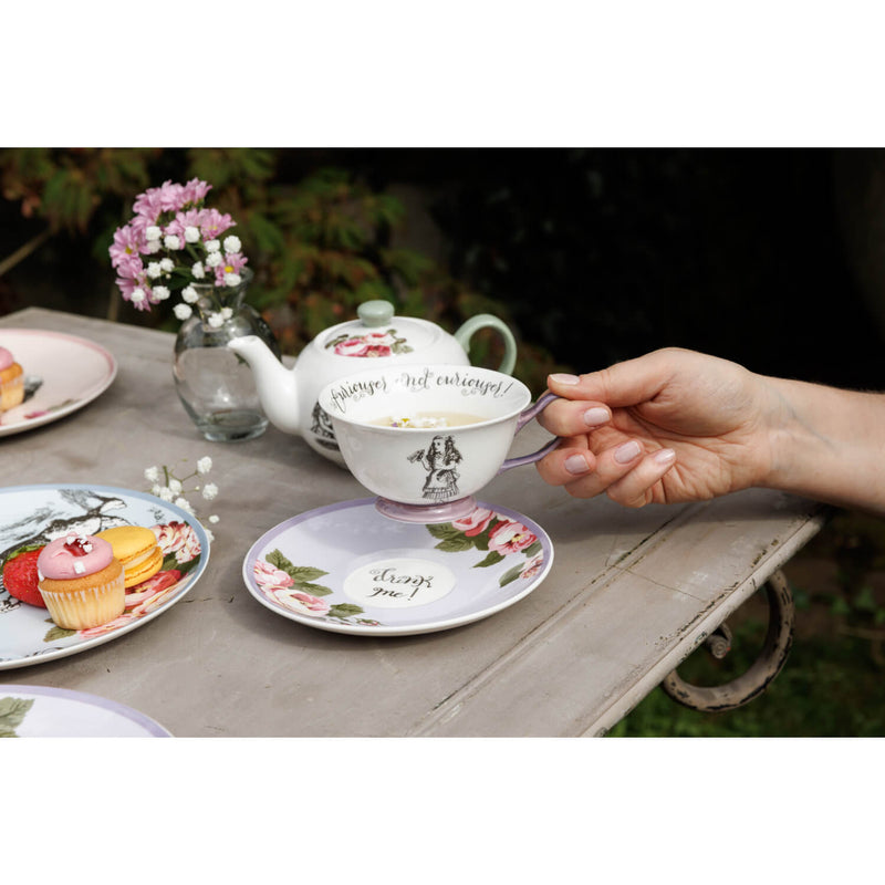 Mikasa V&A Alice In Wonderland Bone China Tea Cup & Saucer Set