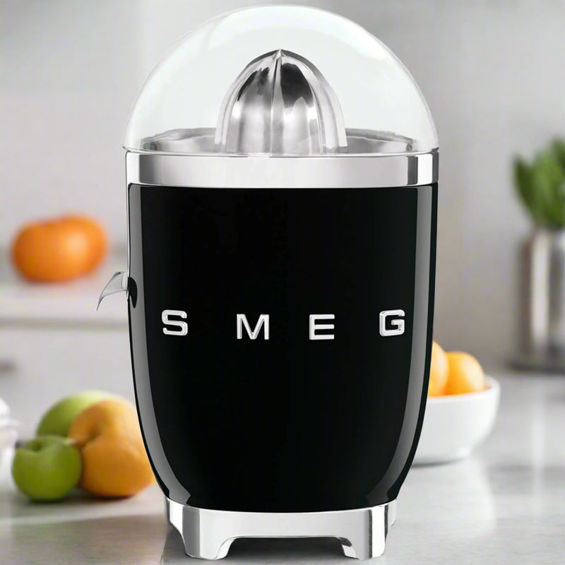 Smeg 50's Style Retro CJF11 Citrus Juicer - Gloss Black