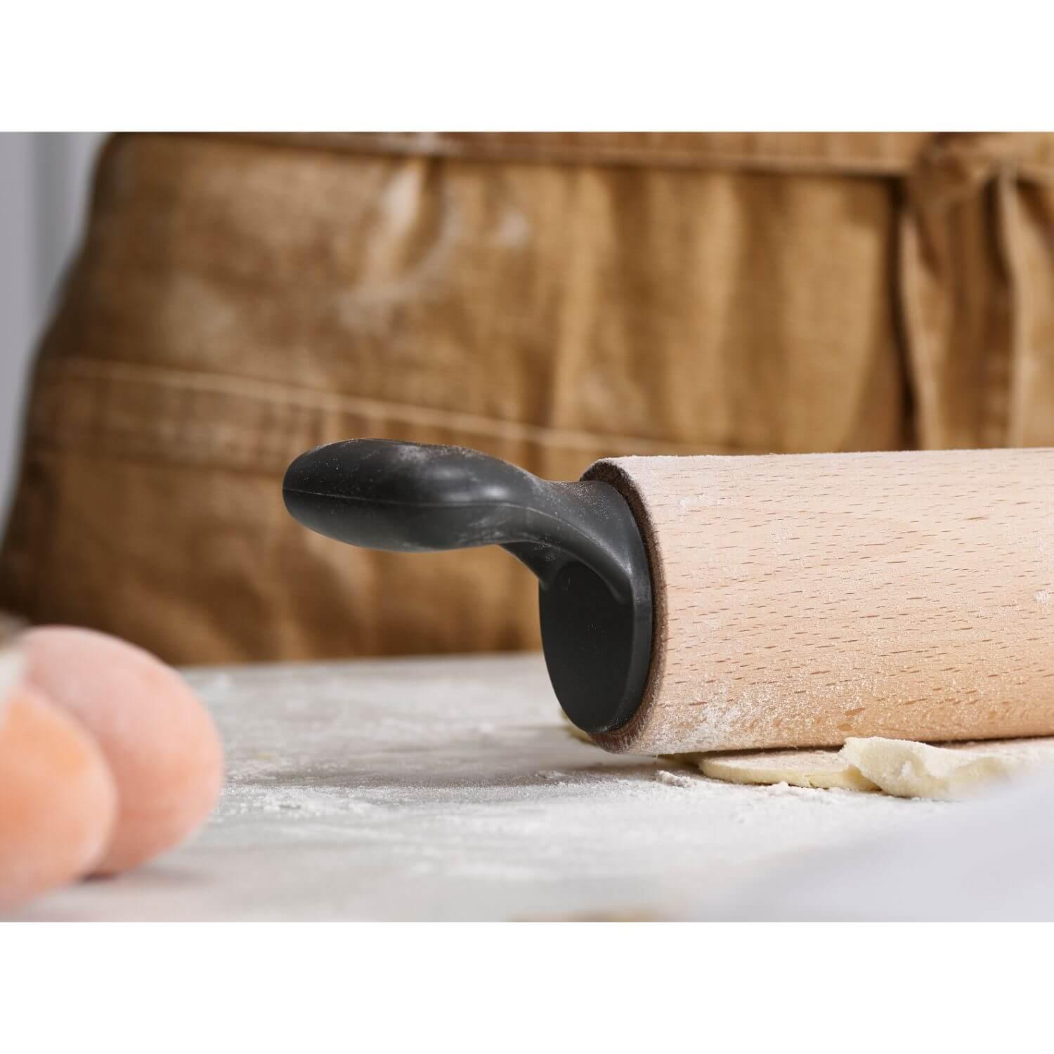 Joseph Joseph Grip-Pin Ergonomic Rolling Pin, Grey - Spoons N Spice