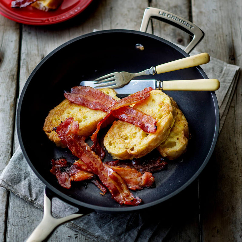 Le Creuset Toughened Non-Stick Deep Frying Pan With Helper Handle - 26cm - Potters Cookshop