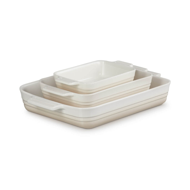 https://www.potterscookshop.co.uk/cdn/shop/products/79161007160080-Le-Creuset-Stoneware-Classic-Rectangular-Oven-Dish-Set-Meringue-Main_800x.jpg?v=1666188380