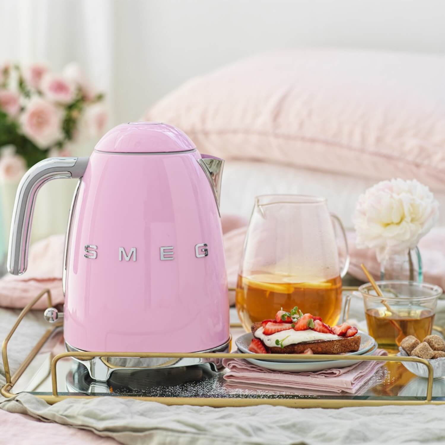 Buy Smeg  Jug Kettle & 4 Slice Toaster Set - Pink – Potters Cookshop